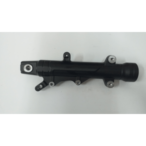 SOPORTE DE AMORTIGUADOR DERECHO